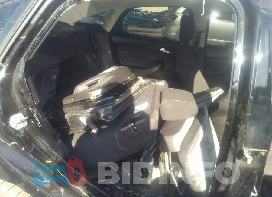 1FADP3F20JL248536 Photo# 8