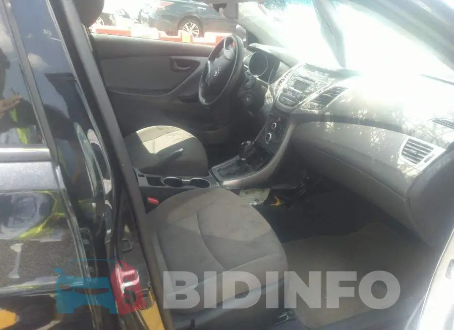 5NPDH4AE9FH595812 Photo# 5
