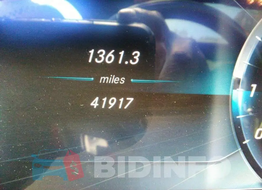 WDDUG6GB7JA376980 Photo# 7