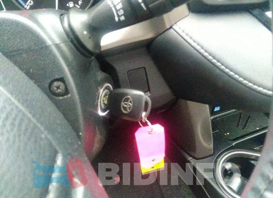JTMWFREV5HJ712804 Photo# 11