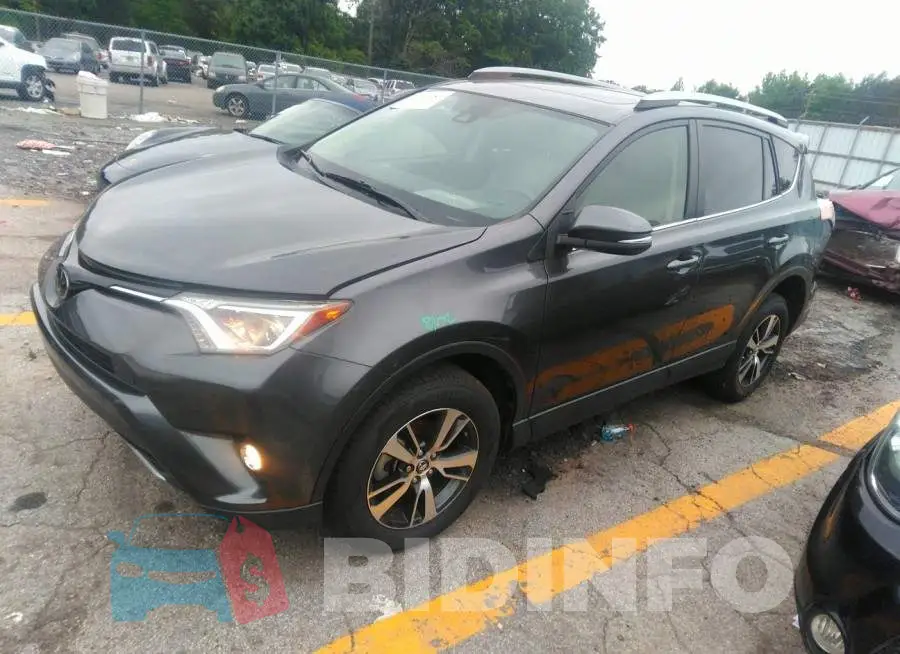 JTMWFREV5HJ712804 Photo# 2