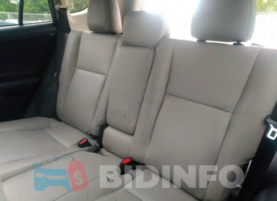 JTMWFREV5HJ712804 Photo# 8