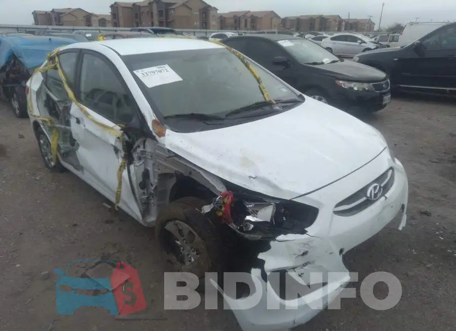 KMHCT4AE8HU202106 Photo# 1