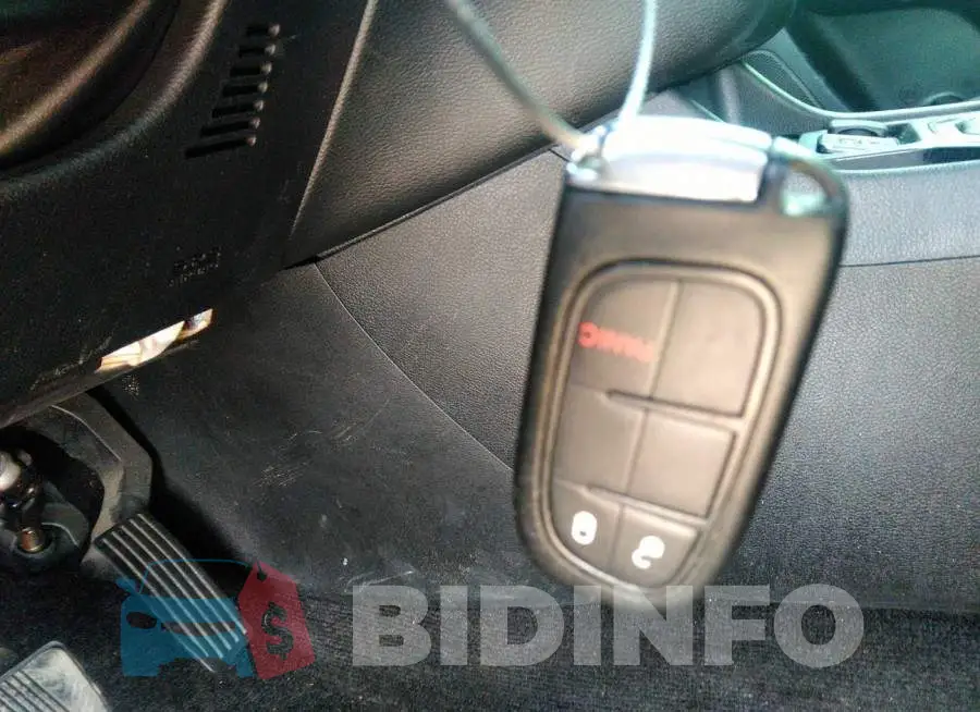 1C4PJLLB1KD184337 Photo# 11