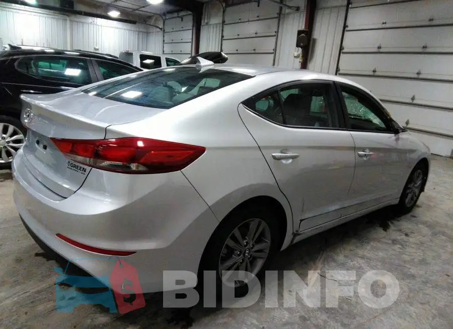 5NPD84LFXJH266633 Photo# 4