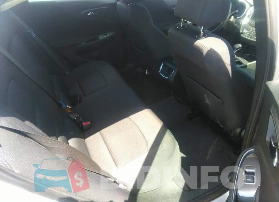 1G1ZD5ST3MF066750 Photo# 8