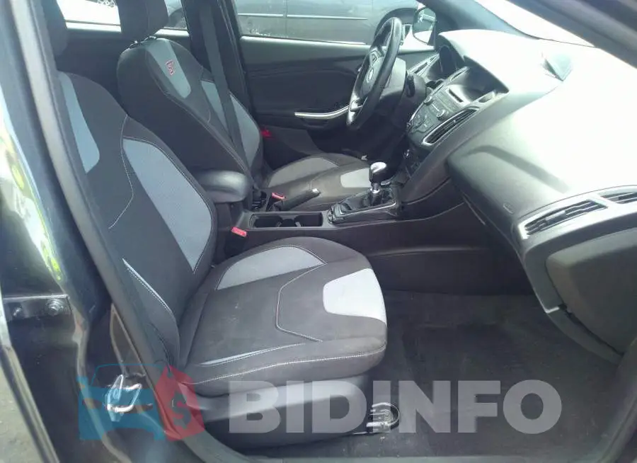 1FADP3L97HL275356 Photo# 5