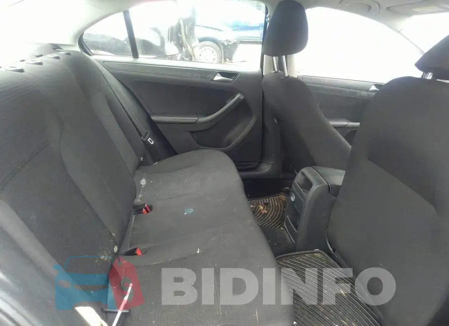 3VW267AJ6GM386547 Photo# 8