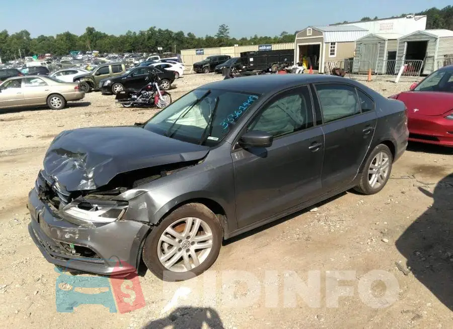 3VW2B7AJXJM261375 Photo# 2