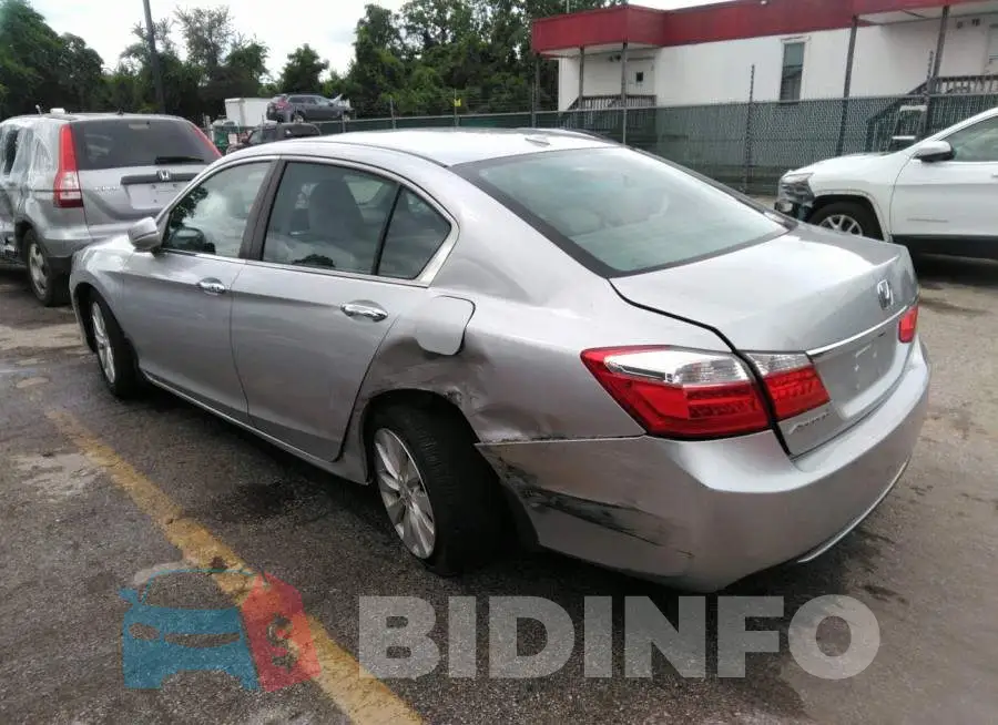 1HGCR2F84FA174153 Photo# 3