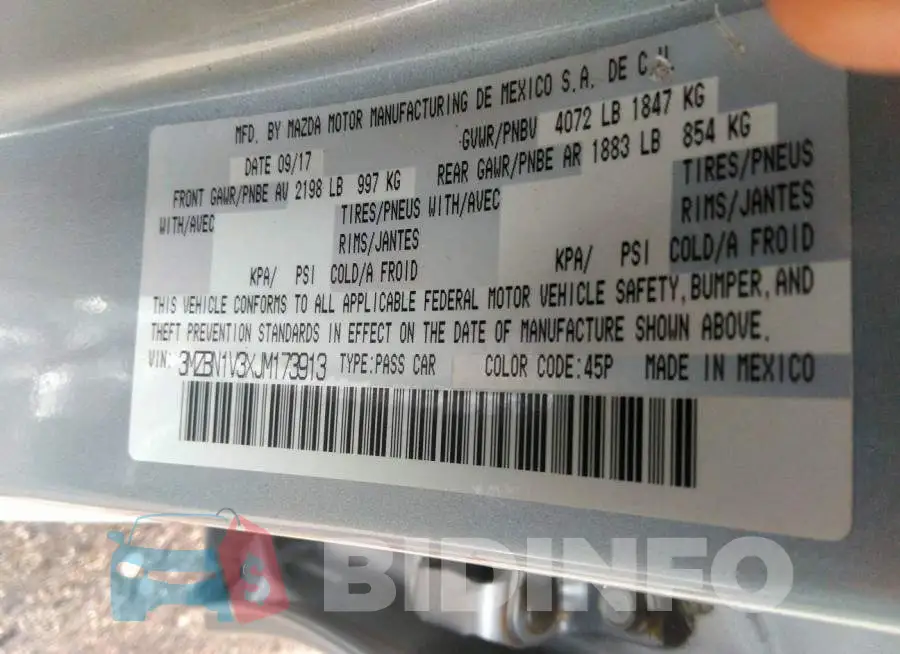 3MZBN1V3XJM173913 Photo# 9