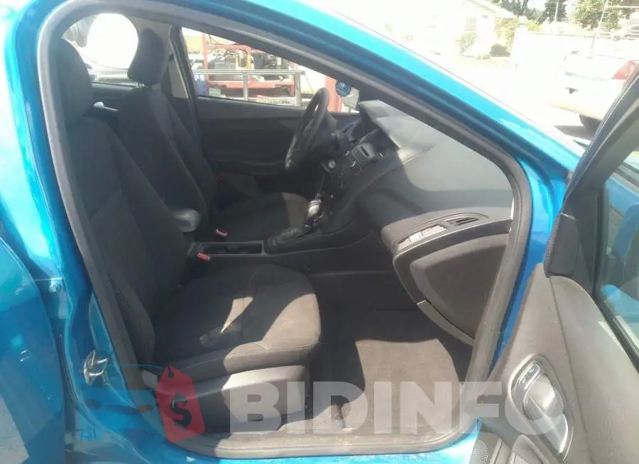 1FADP3F25GL261887 Photo# 5