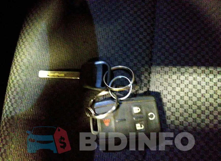 3GTU2UEC2FG182536 Photo# 11