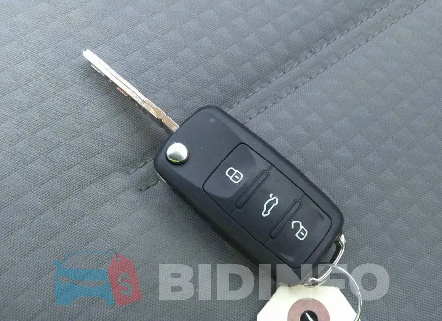 3VW167AJ7HM262512 Photo# 11