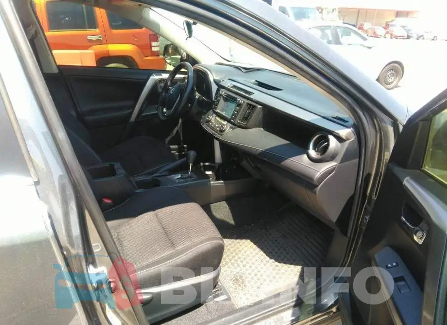 JTMWFREV4HD096284 Photo# 5