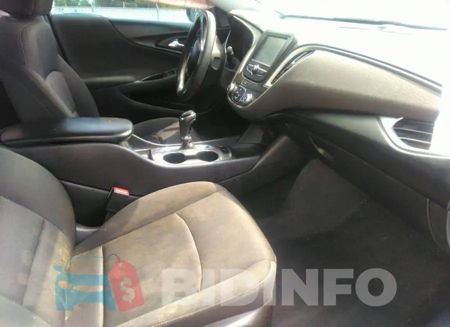 1G1ZB5ST5JF207996 Photo# 5