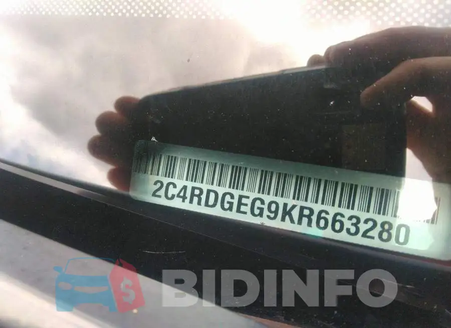 2C4RDGEG9KR663280 Photo# 9