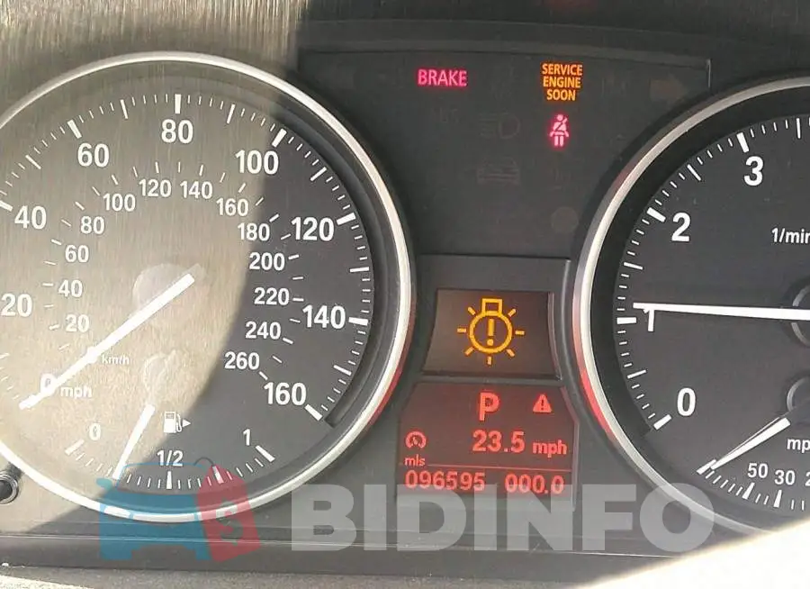 WBAVM1C52FV318427 Photo# 7