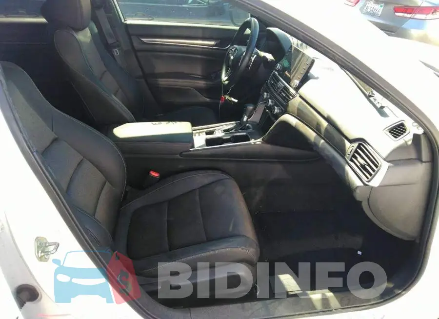 1HGCV1F35KA168558 Photo# 5