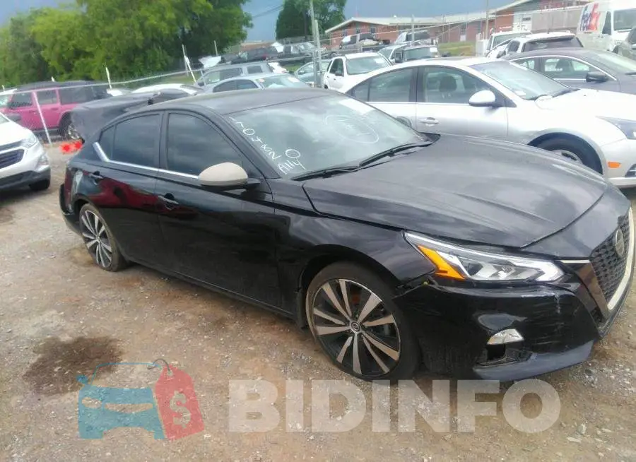 1N4BL4CV4LC170482 Photo# 1
