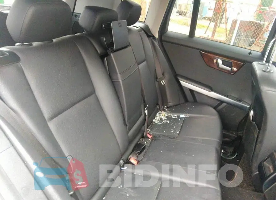 WDCGG8JB2FG432592 Photo# 8