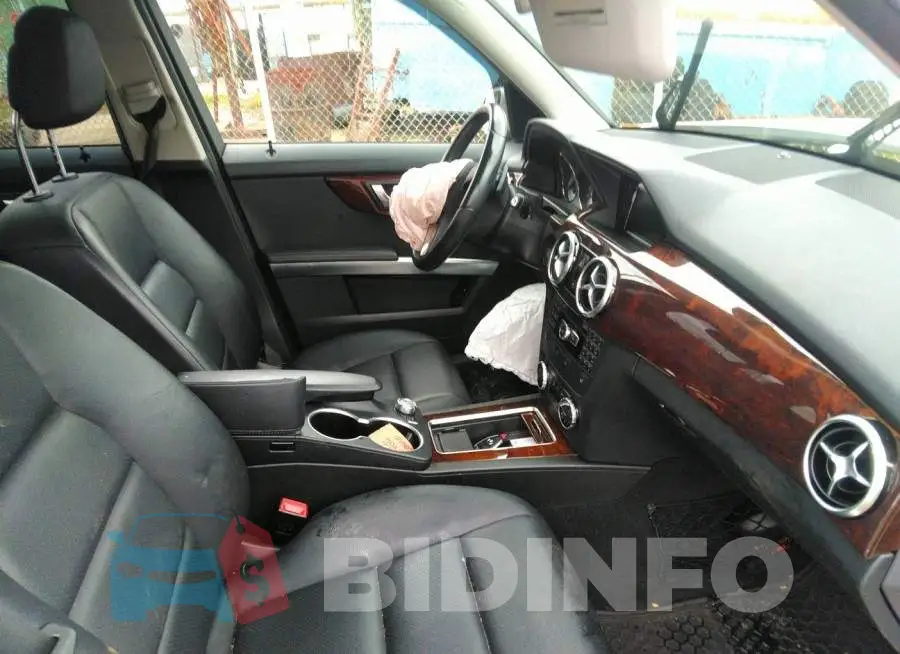 WDCGG8JB2FG432592 Photo# 5