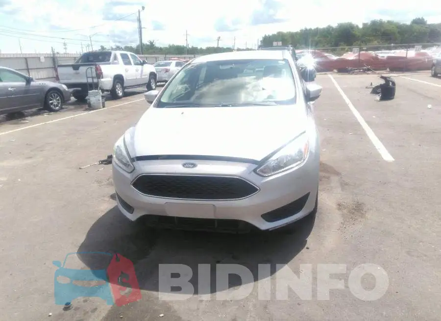 1FADP3F28GL268932 Photo# 6