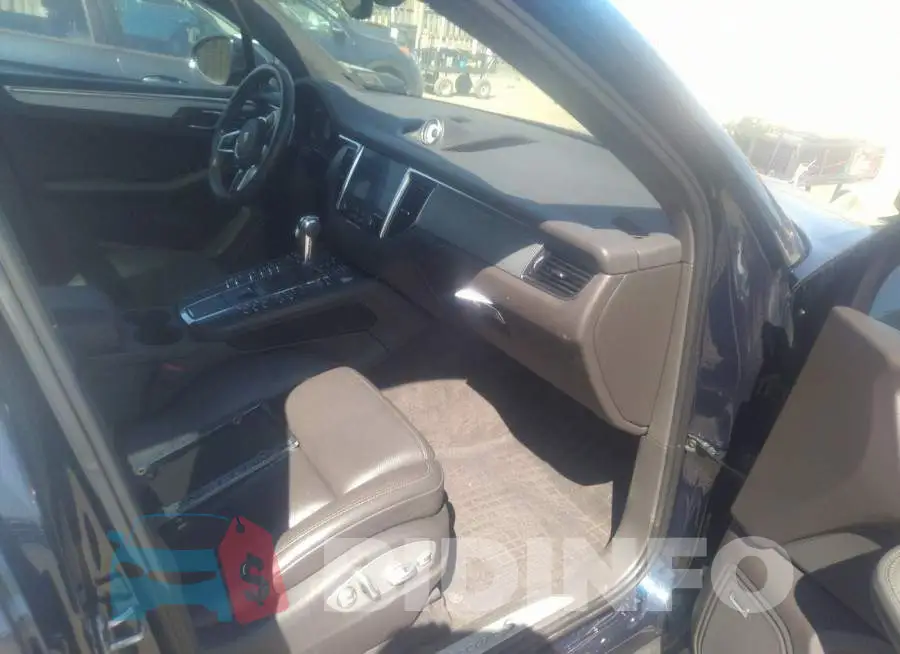 WP1AB2A50HLB10639 Photo# 5