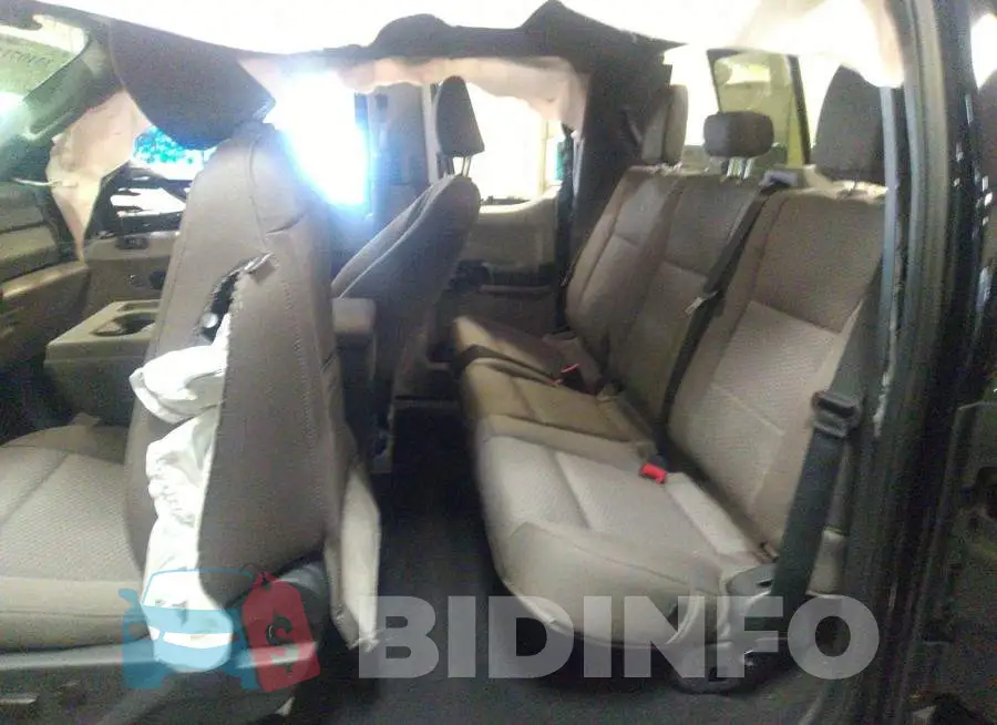 1FT7X2B68NED20443 Photo# 8