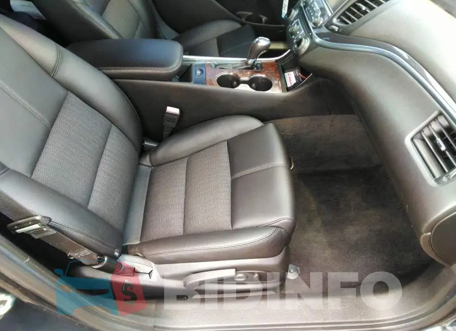 2G1115SL1F9118409 Photo# 5