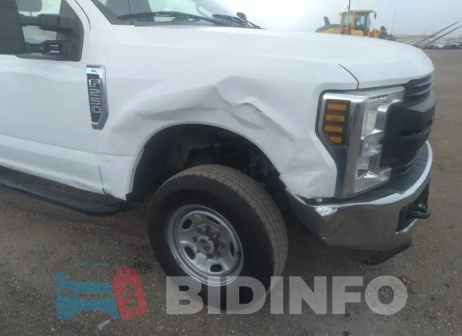 1FDBF2B63JEC95020 Photo# 6