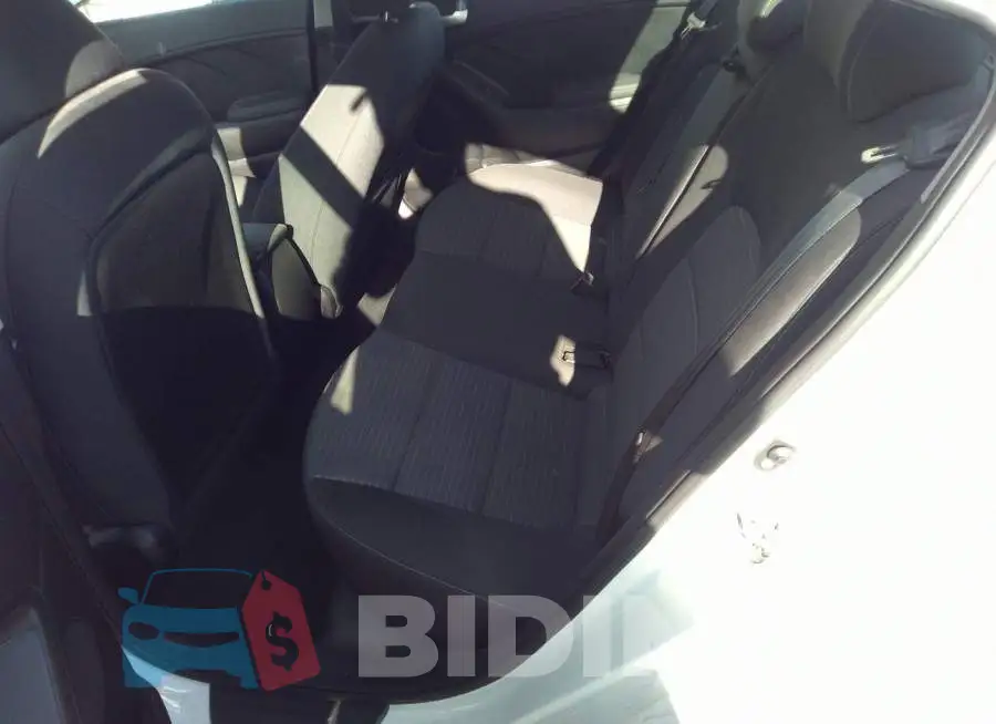 3KPFL4A75HE120870 Photo# 8