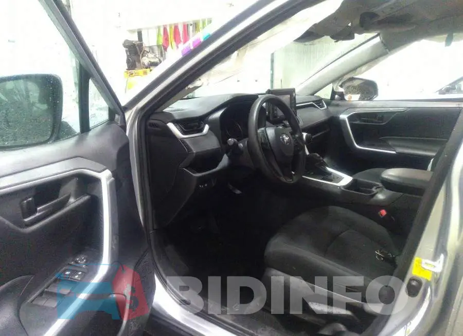 2T3G1RFV9MC149352 Photo# 5