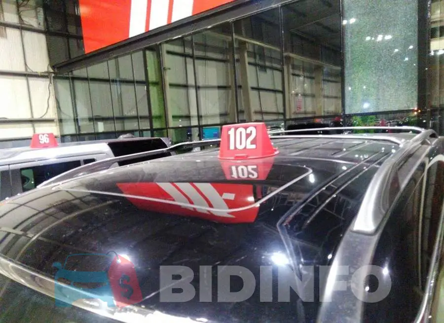 008AY2NF7J9330564 Photo# 7