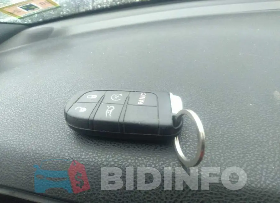 2C3CDXBG4FH784762 Photo# 11