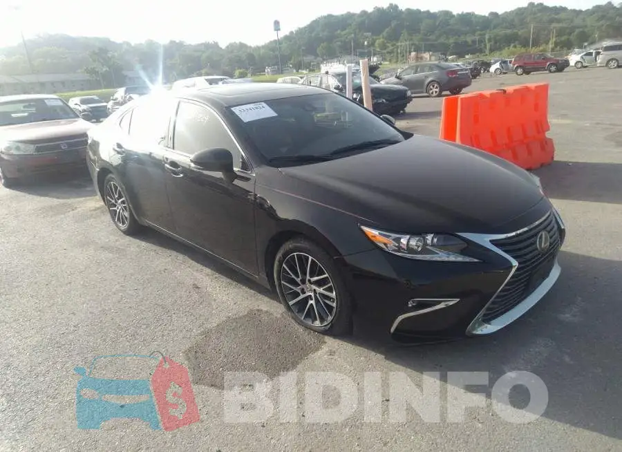 JTHBK1GG8G2219443 Photo# 1