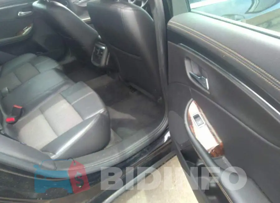 2G1115SL6F9222944 Photo# 8