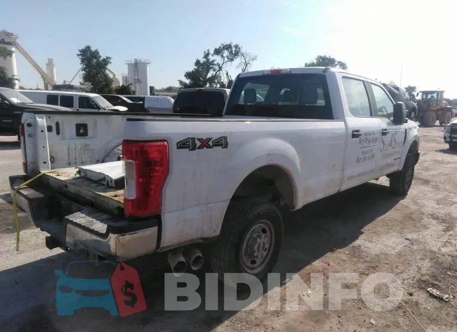 1FT7W2BT3HED66517 Photo# 4