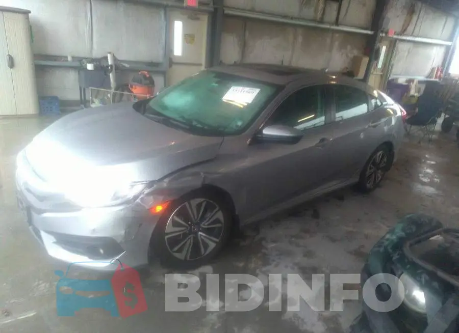 19XFC1F77HE023371 Photo# 2