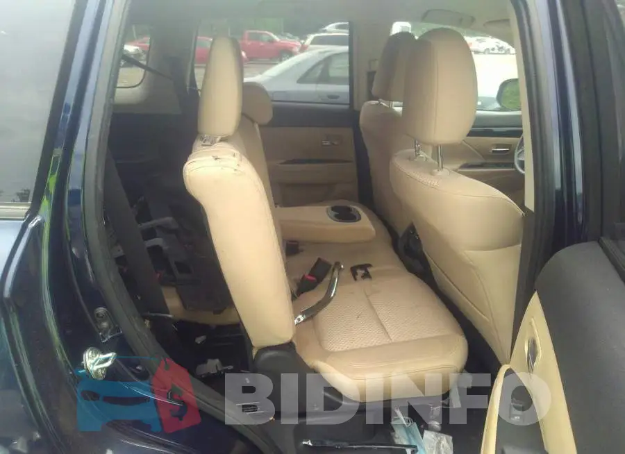 JA4AD2A32KZ047391 Photo# 8