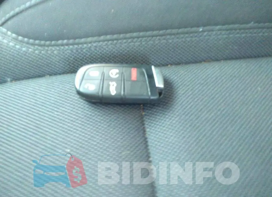 2C3CDXBG7KH720919 Photo# 11