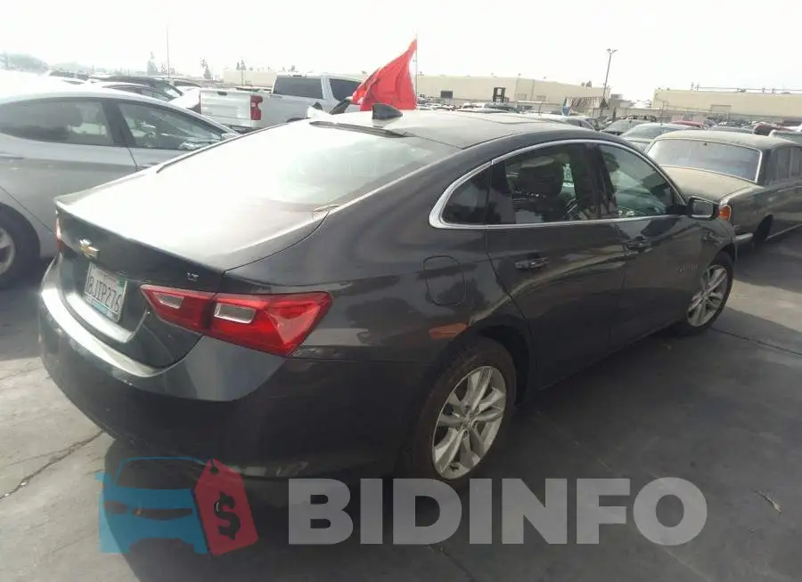 1G1ZD5ST3JF130698 Photo# 4