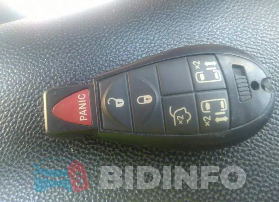 2C4RC1BGXGR149868 Photo# 11