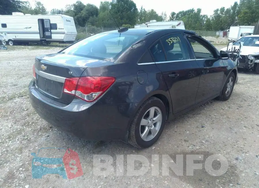 1G1PC5SB7F7173539 Photo# 4