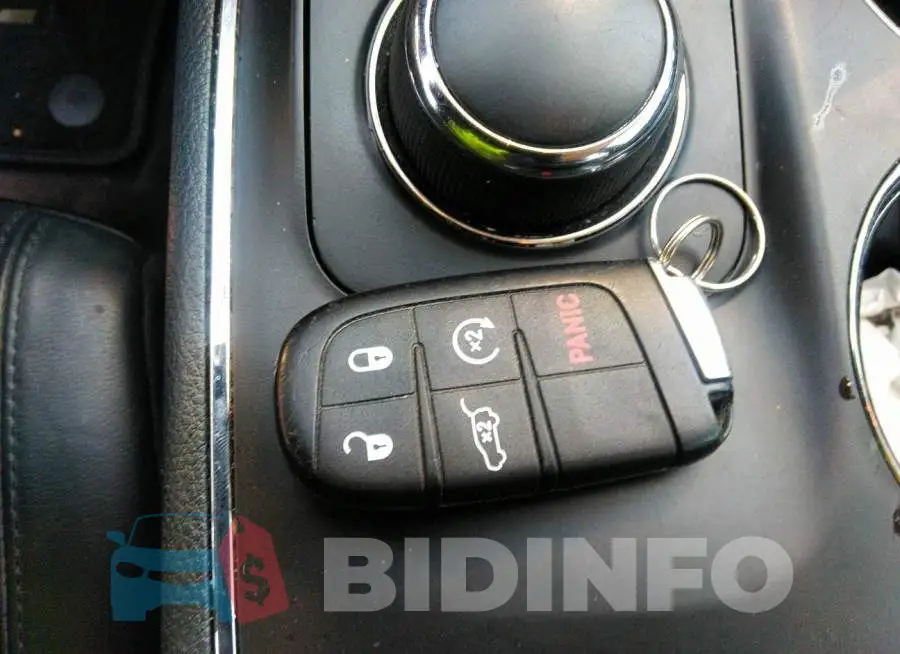 1C4RDJDGXHC848325 Photo# 11