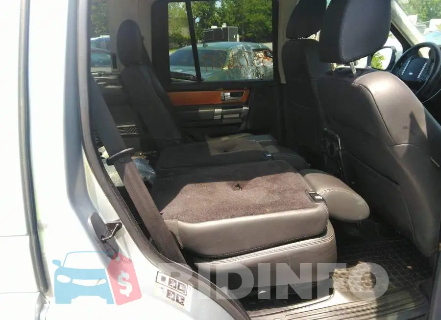 SALAK2V66FA741773 Photo# 8