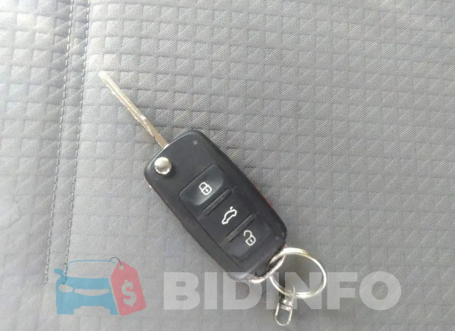 3VW2B7AJ0HM273898 Photo# 11