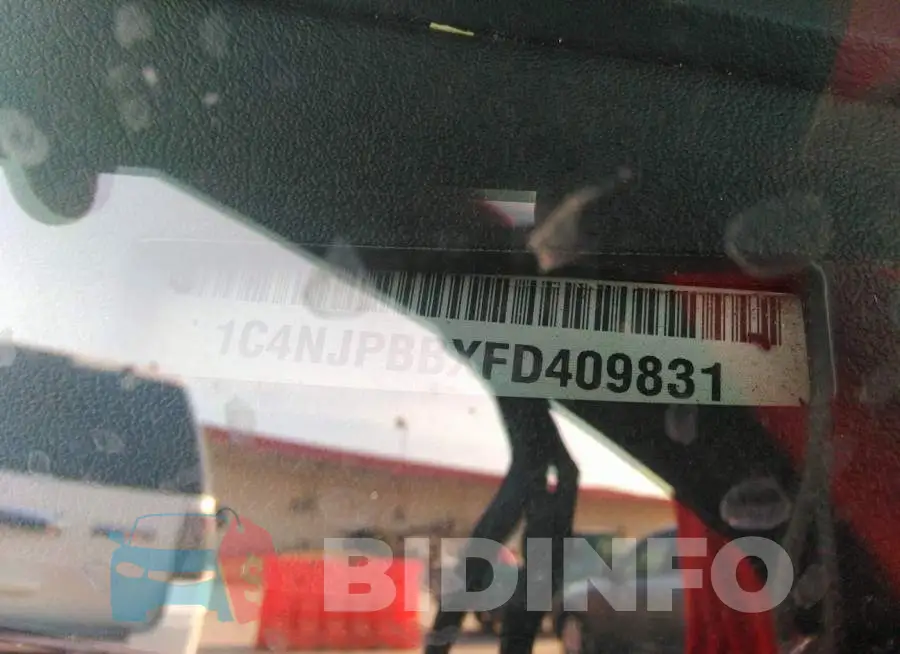 1C4NJPBBXFD409831 Photo# 9