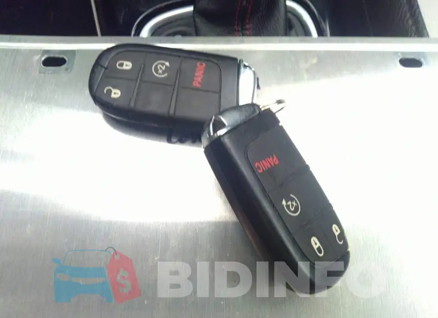 3C4NJDCB6LT122019 Photo# 11
