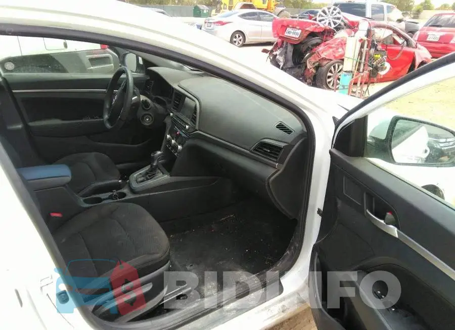 5NPD84LF2LH573944 Photo# 5